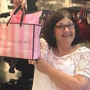 Meet your Posher, Lynn